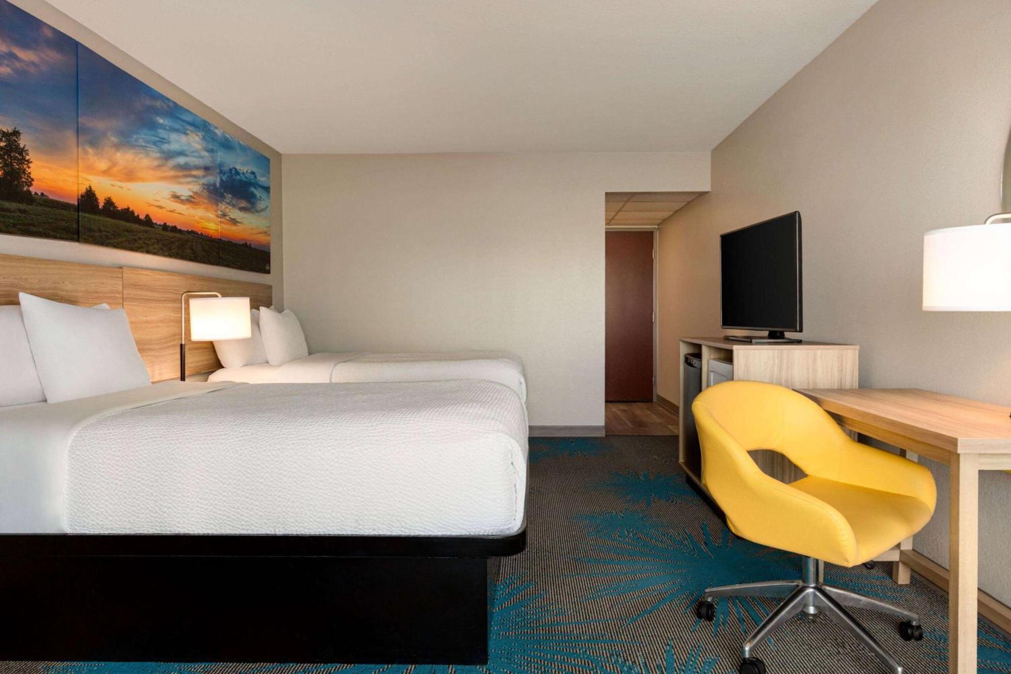 Days Inn By Wyndham Grand Island I-80 Doniphan Kültér fotó